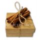 Подарочная коробочка со специями с оформлением палочками корицы